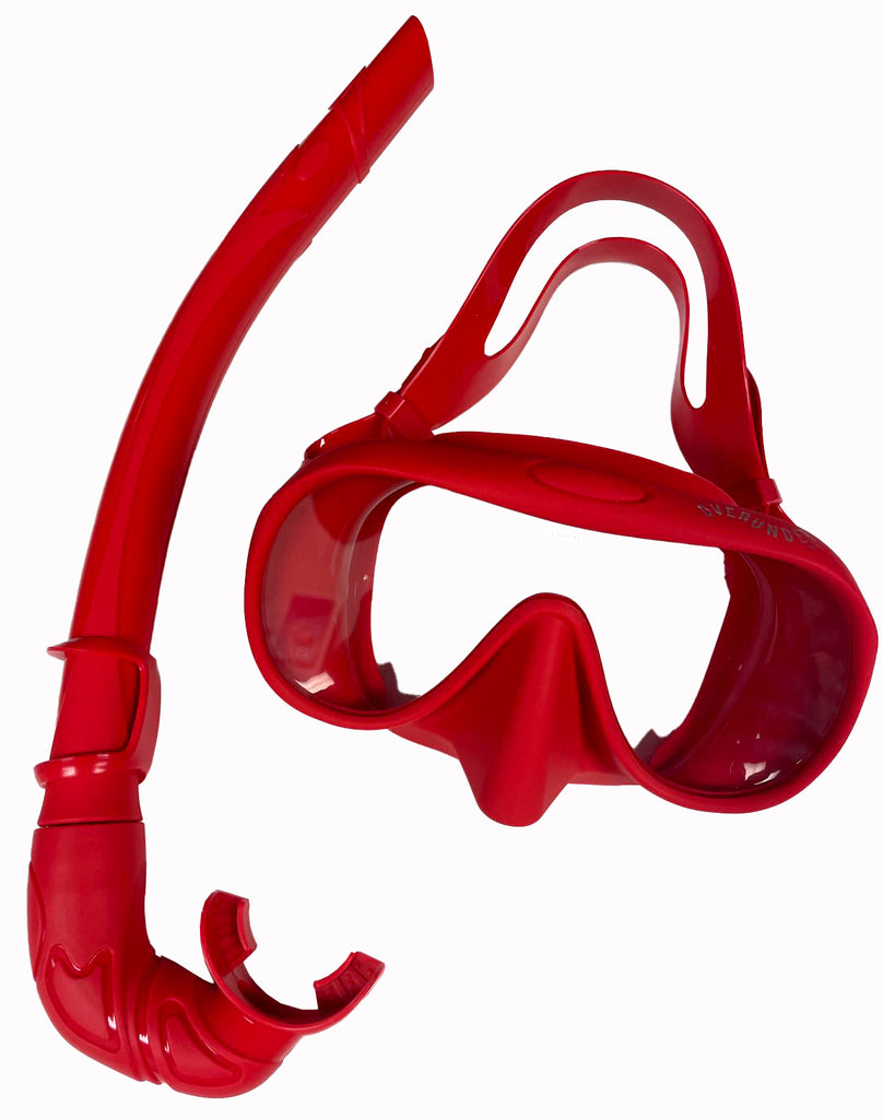 Red snorkeling musk